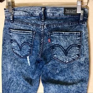 ‼️SALE ‼️ Levi’s Acid Wash denim size: 1